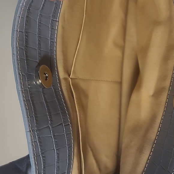 Claudia Firenze Croc Embossed Calf Skin Satchel Handbag - Picture 7 of 9